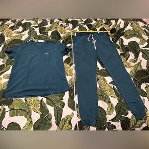 Figs small top - S/T bottom blue